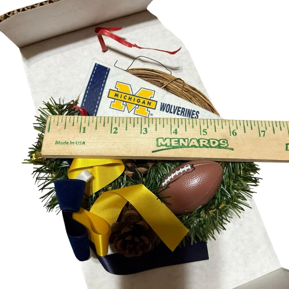 Michigan Wolverines Football Team Christmas Wreath Rico Industries Vintage 7”